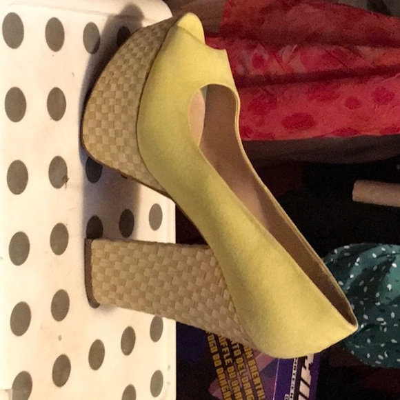 Shoes - Picture 2 of 2